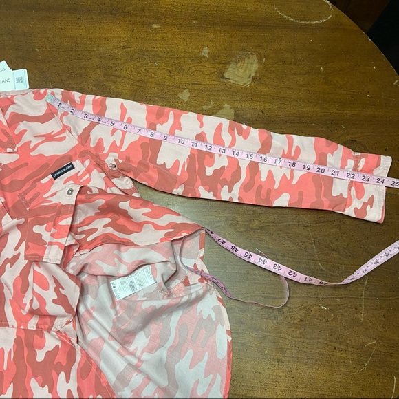 NWT Calvin Klein pink Camo button up‎ shirt - Picture 12 of 14